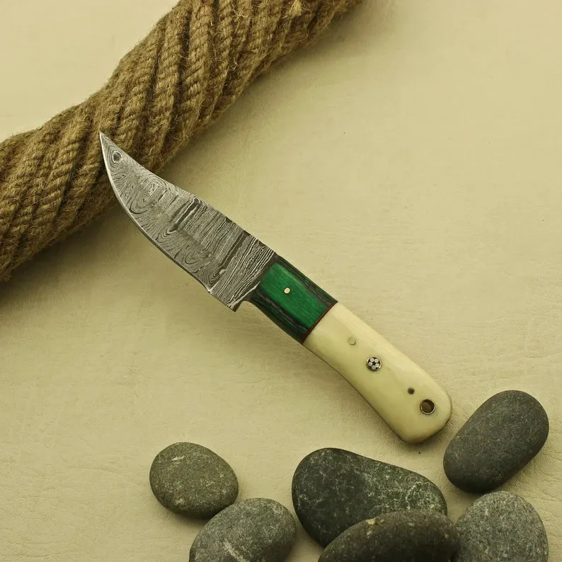 Exquisite Handmade Damascus Steel Skinner Knife: The Ultimate Gift of Elegance Best Gift For Him , Hunting Camping knife Best For Dad /USA