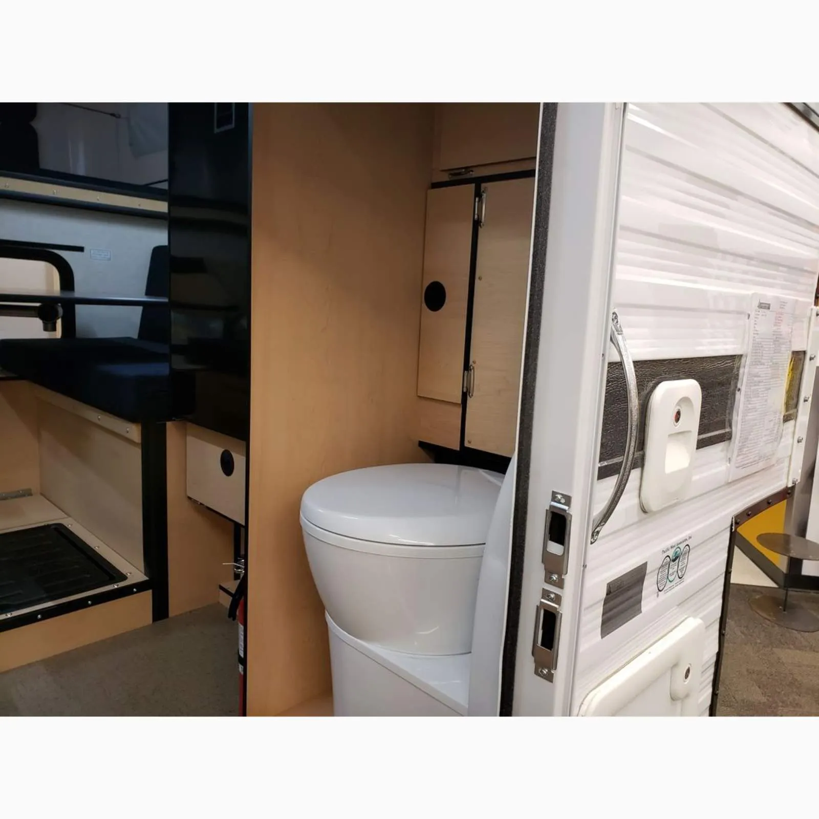 Grandby Slide In Model (For Full Size 8' Truck Bed)